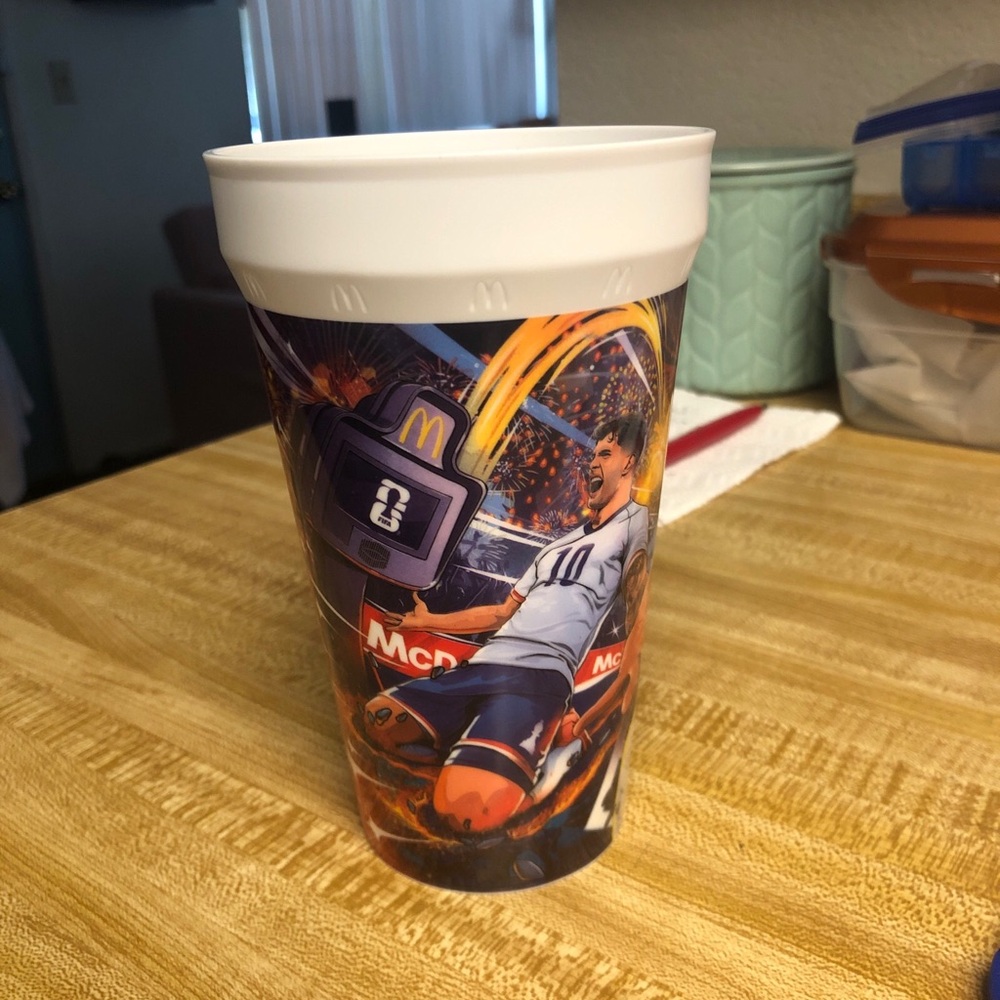 Christian Pulisic 2026 FIFA World Cup McDonald's Collectable plastic Cup Unused - Picture 3 of 4